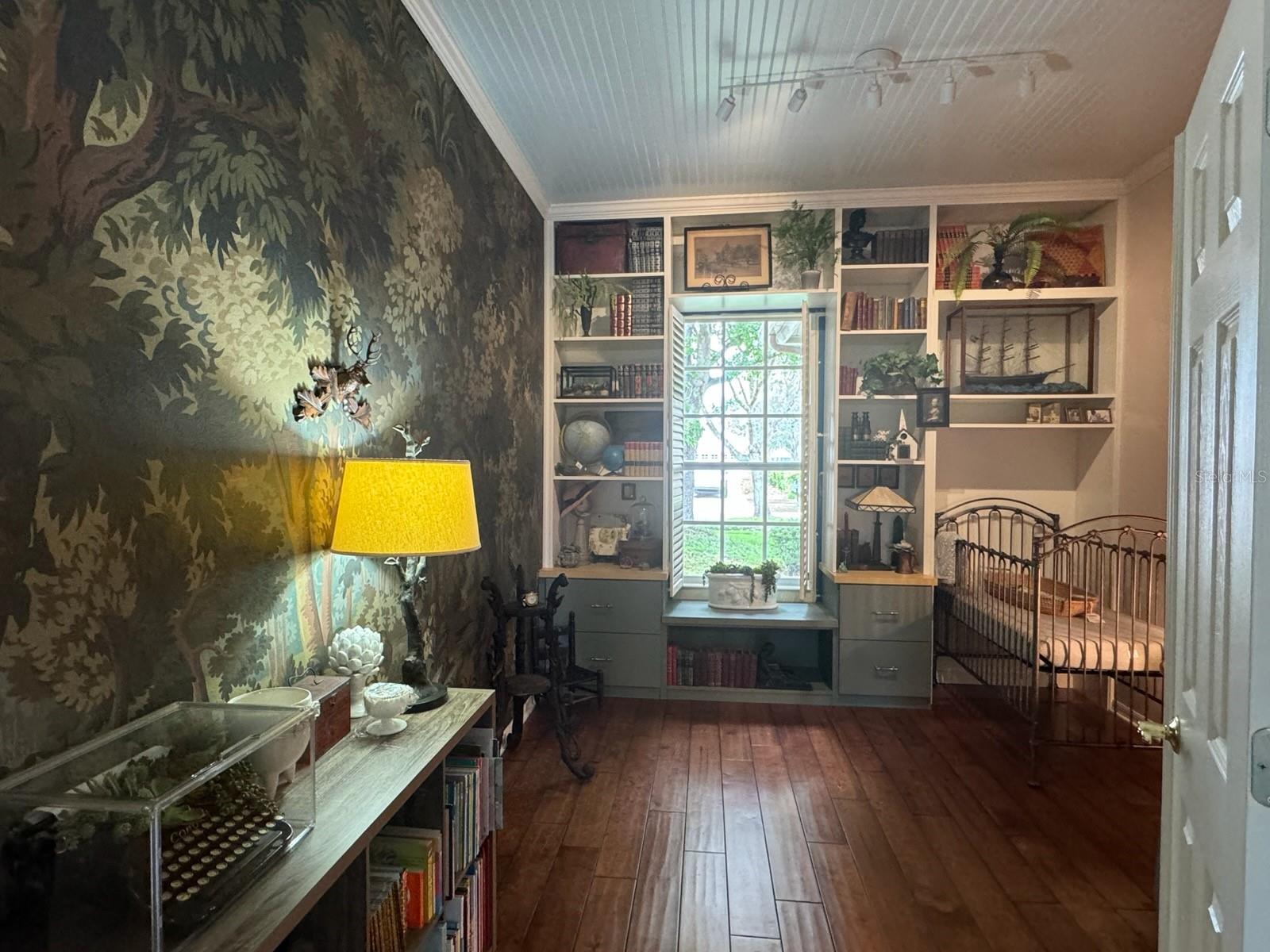 Guest Room 1