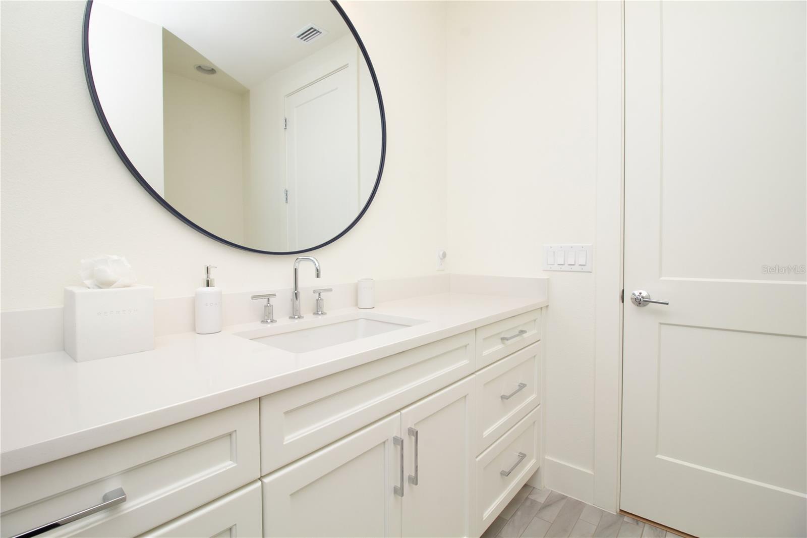 Bathroom Between Bedroom 4 & 5