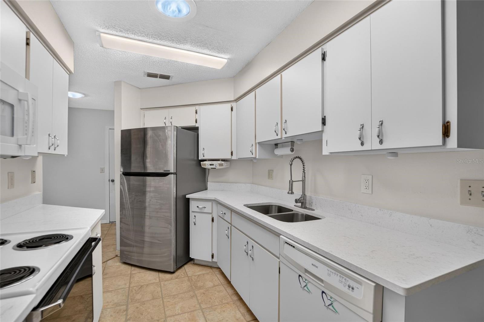 1940 GRAND CYPRESS LANE, Sun City Center, FL 33573
