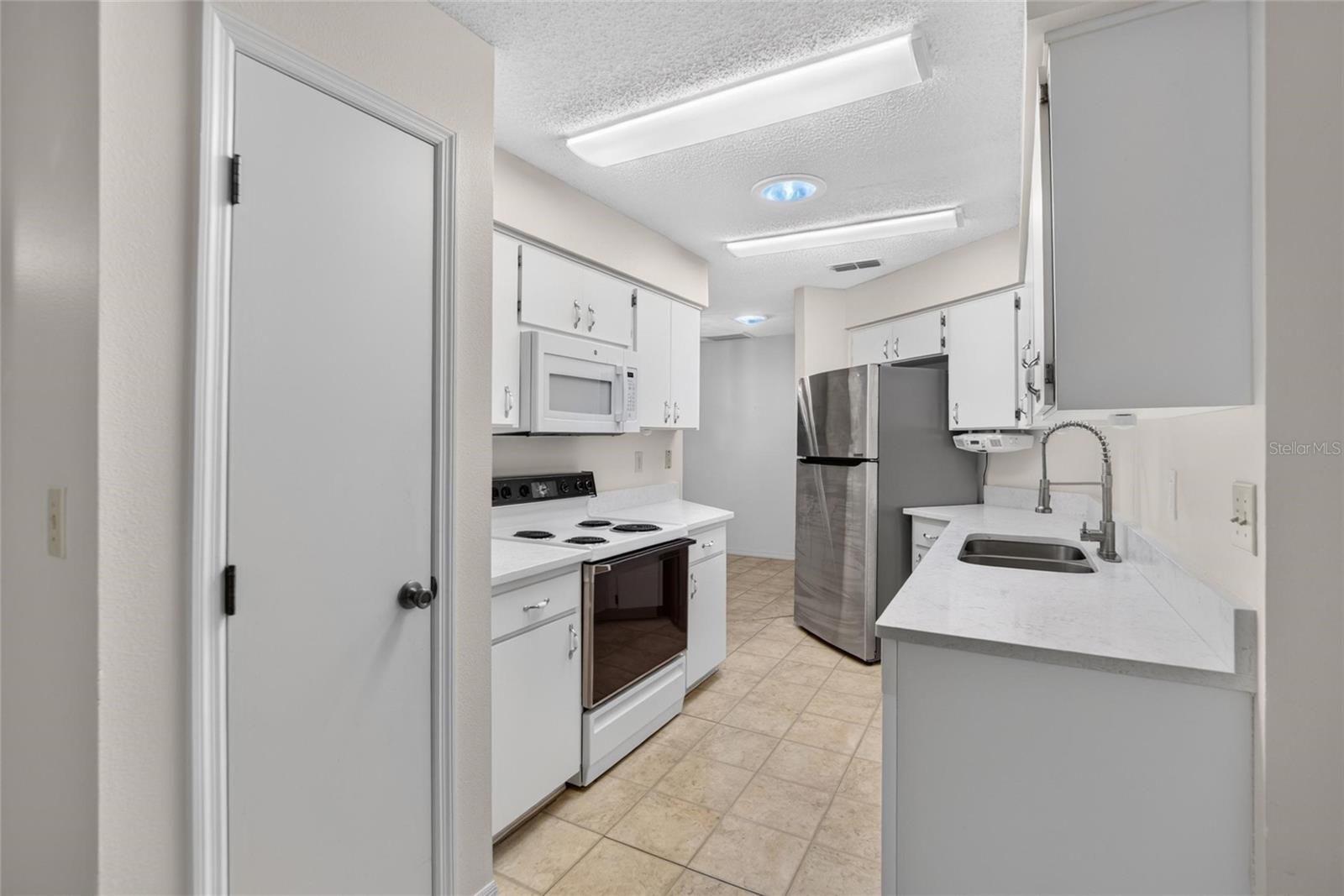 1940 GRAND CYPRESS LANE, Sun City Center, FL 33573