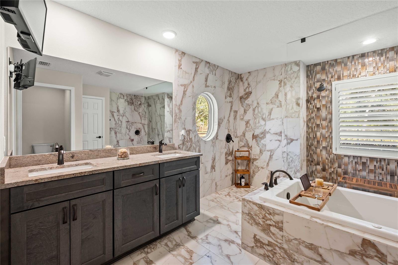 2402 N STAMPEDE DRIVE, Beverly Hills, FL 34465