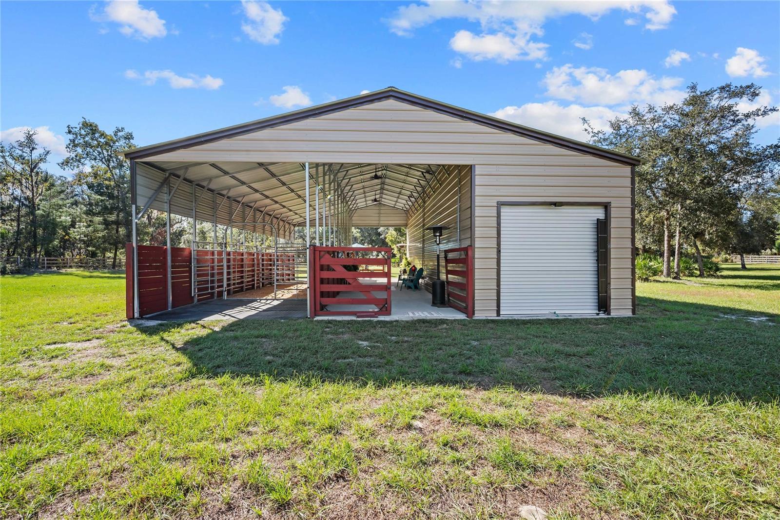 2402 N STAMPEDE DRIVE, Beverly Hills, FL 34465