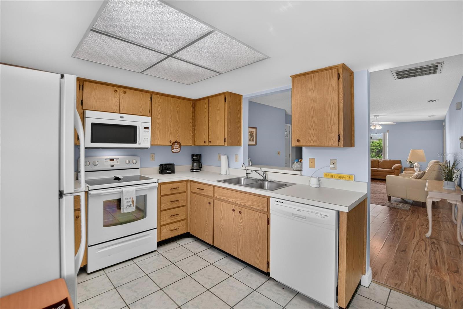 2017 HULLHOUSE DRIVE, Sun City Center, FL 33573