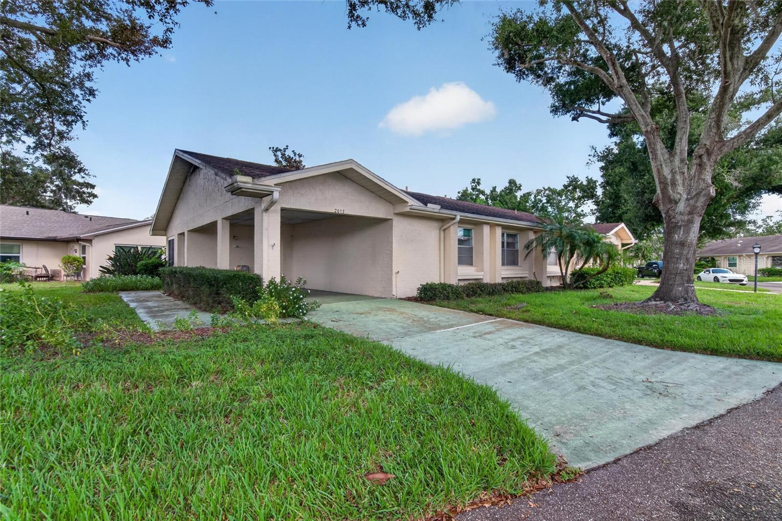 2017 HULLHOUSE DRIVE, Sun City Center, FL 33573