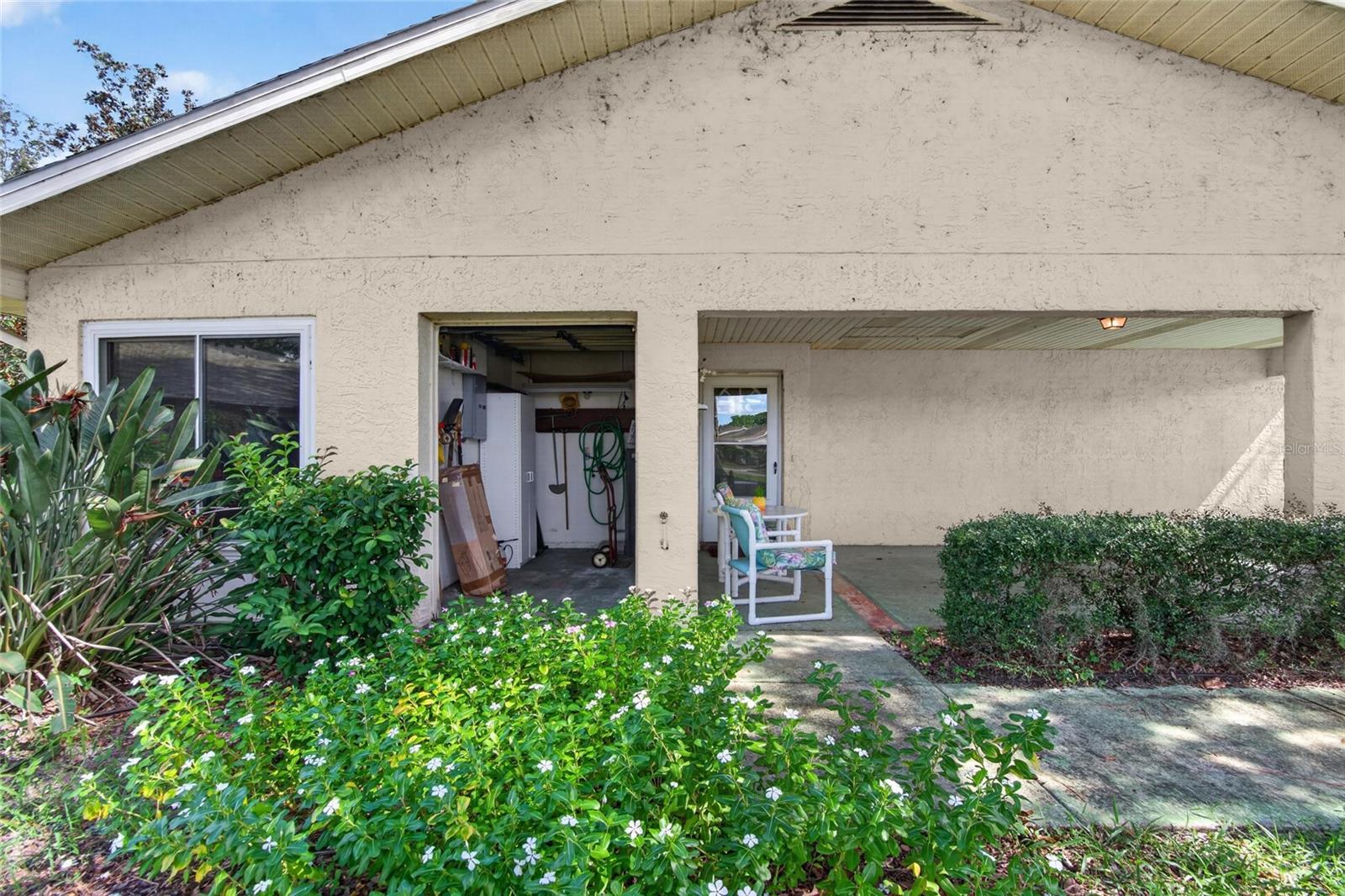 2017 HULLHOUSE DRIVE, Sun City Center, FL 33573
