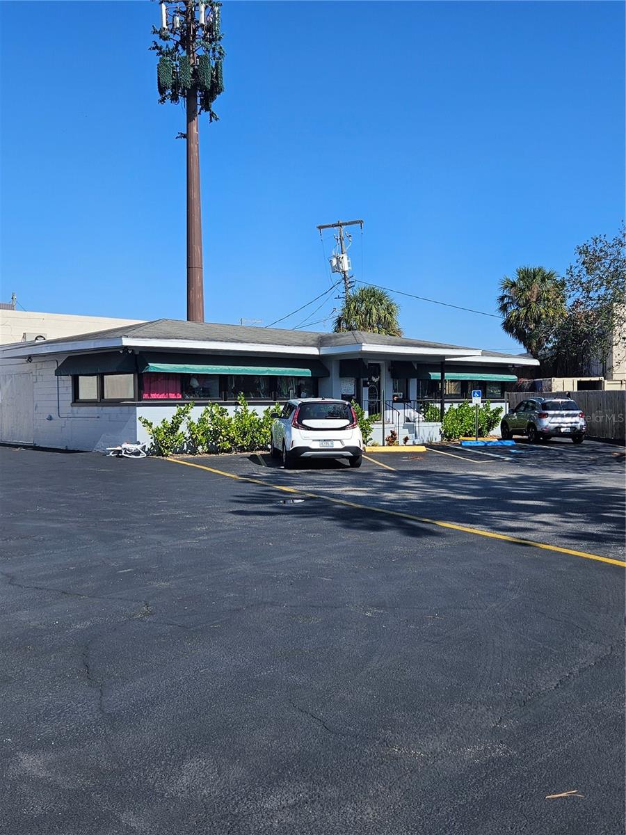 814 S DALE MABRY HIGHWAY, Tampa, FL 33609 814 S DALE MABRY HIGHWAY, Tampa, FL 33609