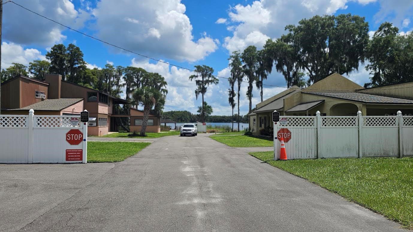 21335 COAKLEY LANE, #B-Loft, Land O Lakes, FL 34639