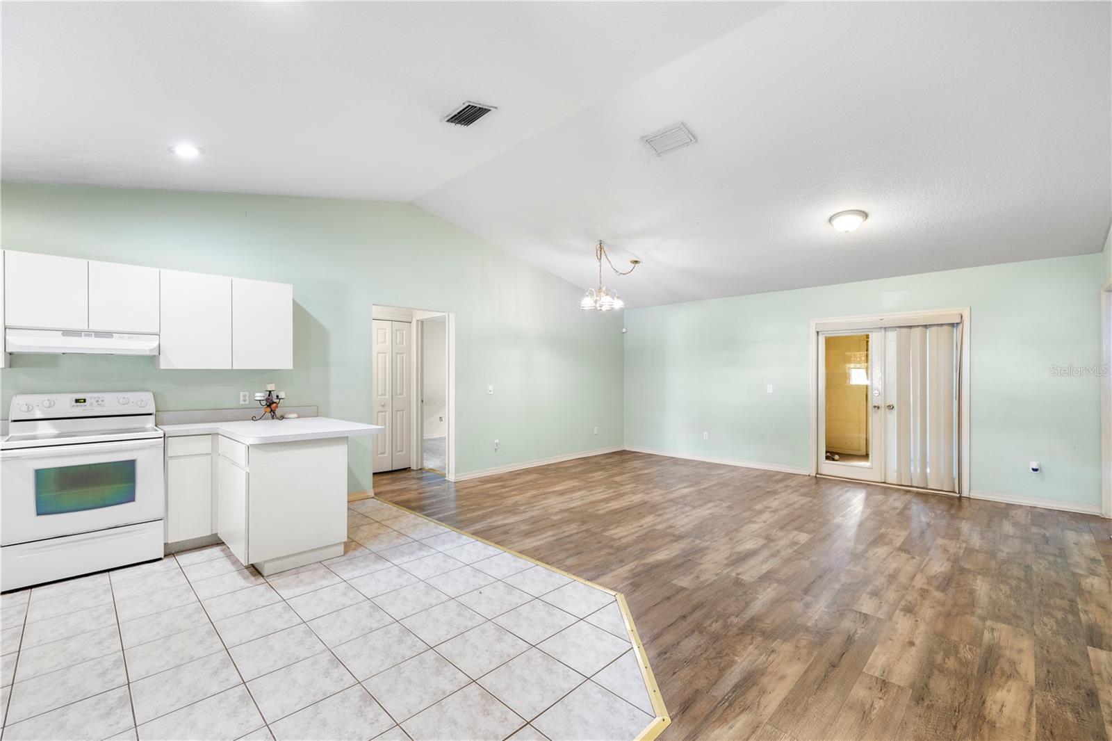 4201 E WILMA STREET, Tampa, FL 33617