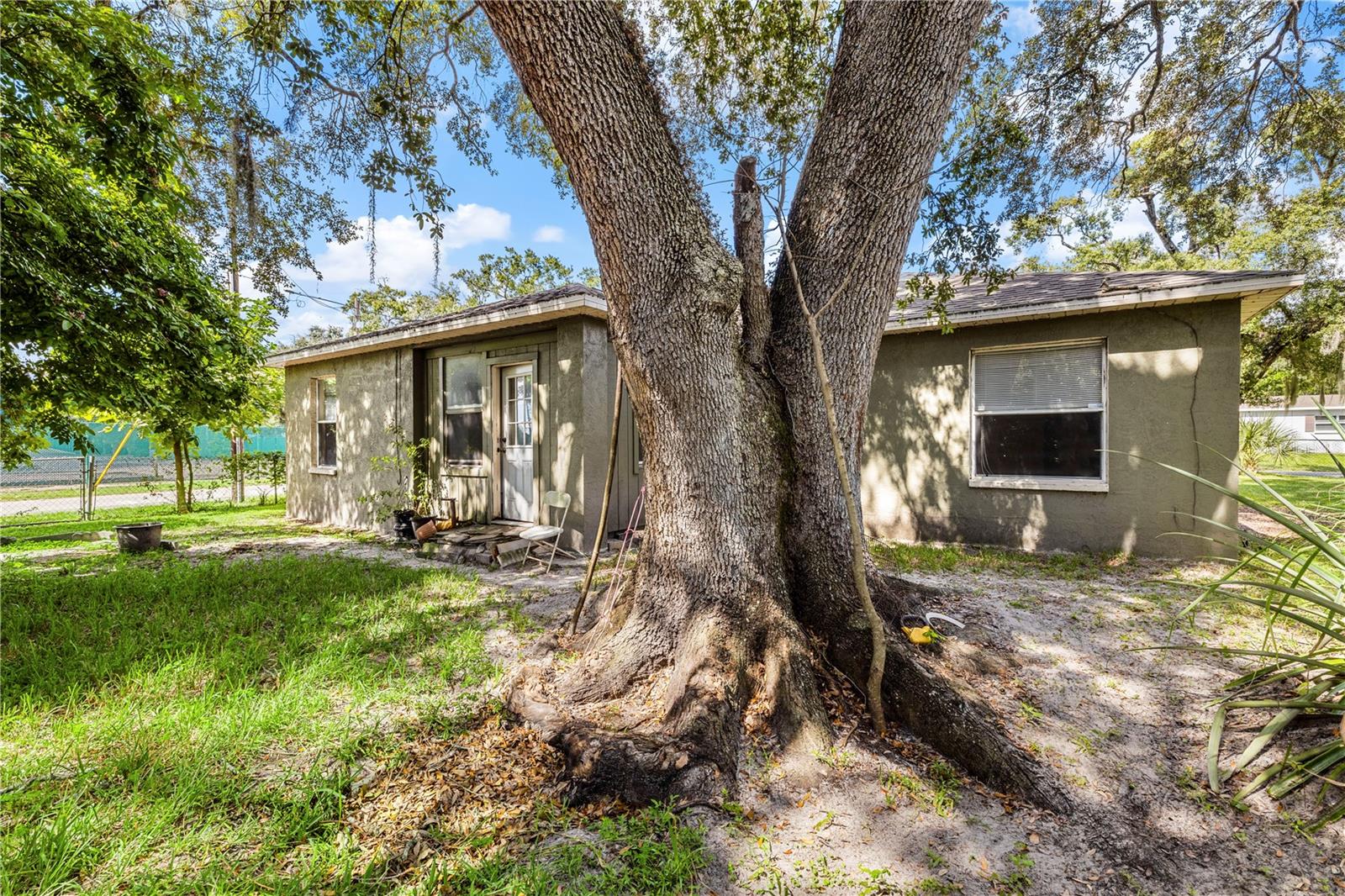 4201 E WILMA STREET, Tampa, FL 33617
