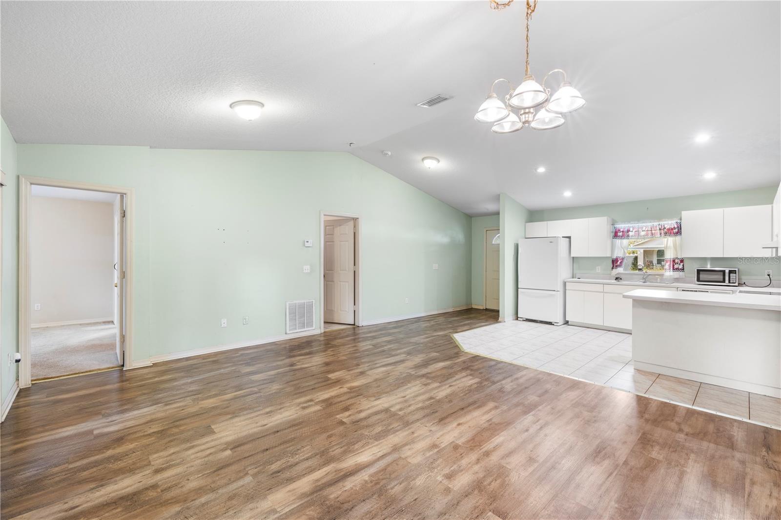 4201 E WILMA STREET, Tampa, FL 33617