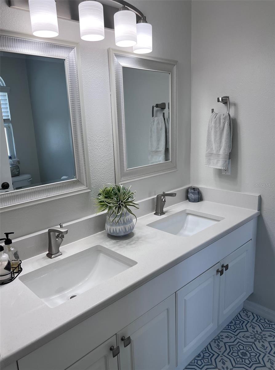 411 S MELVILLE AVENUE, #4, Tampa, FL 33606