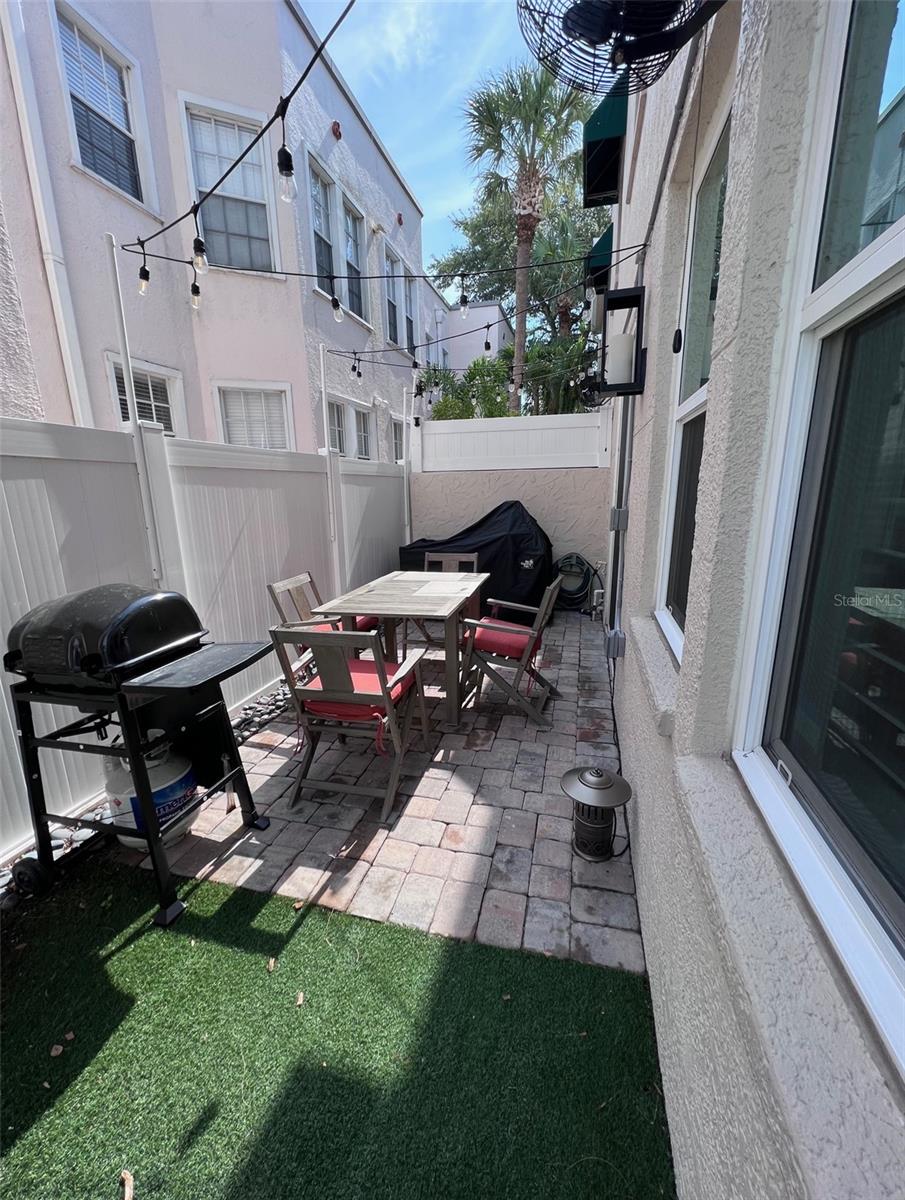 411 S MELVILLE AVENUE, #4, Tampa, FL 33606
