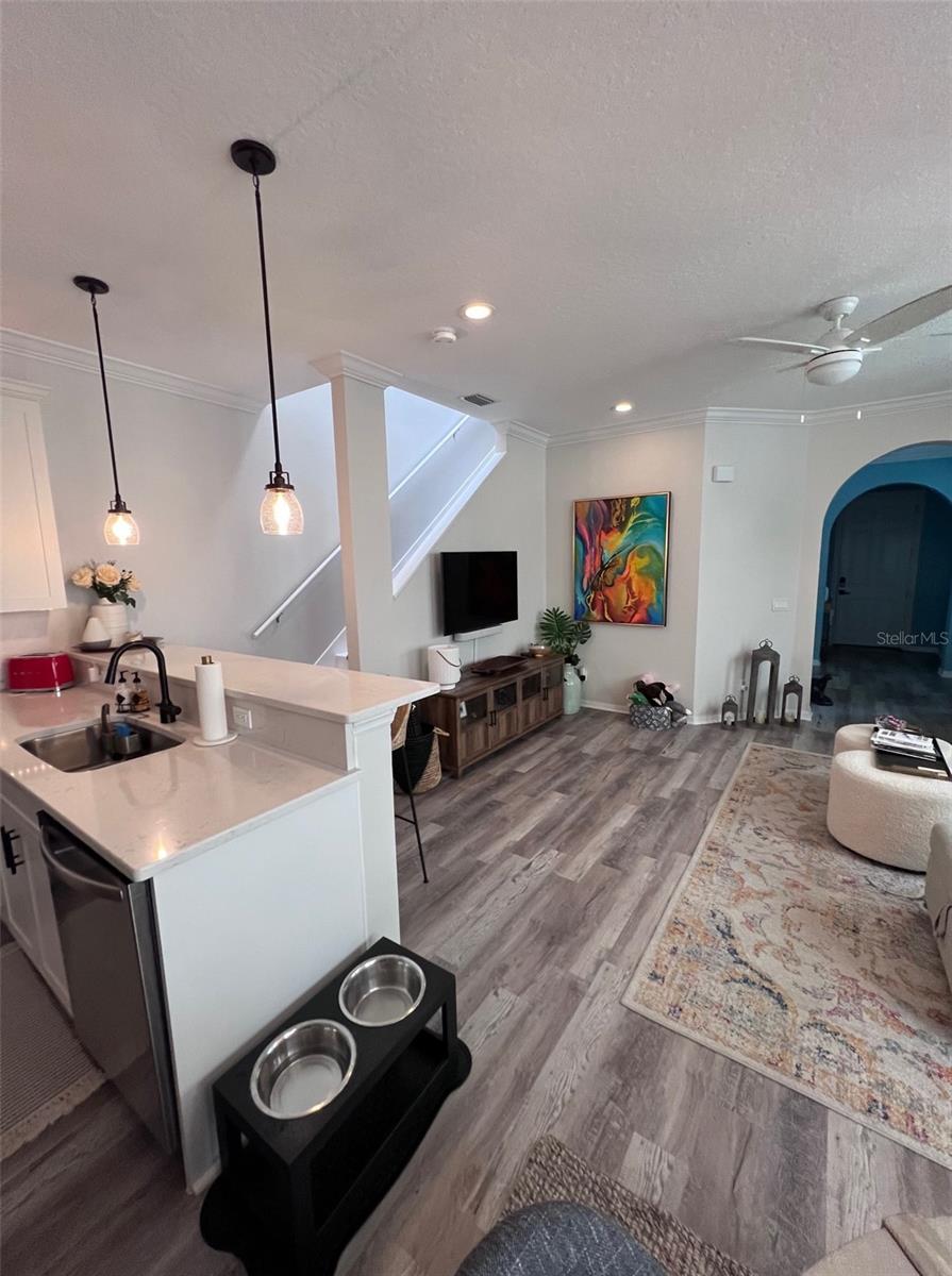411 S MELVILLE AVENUE, #4, Tampa, FL 33606