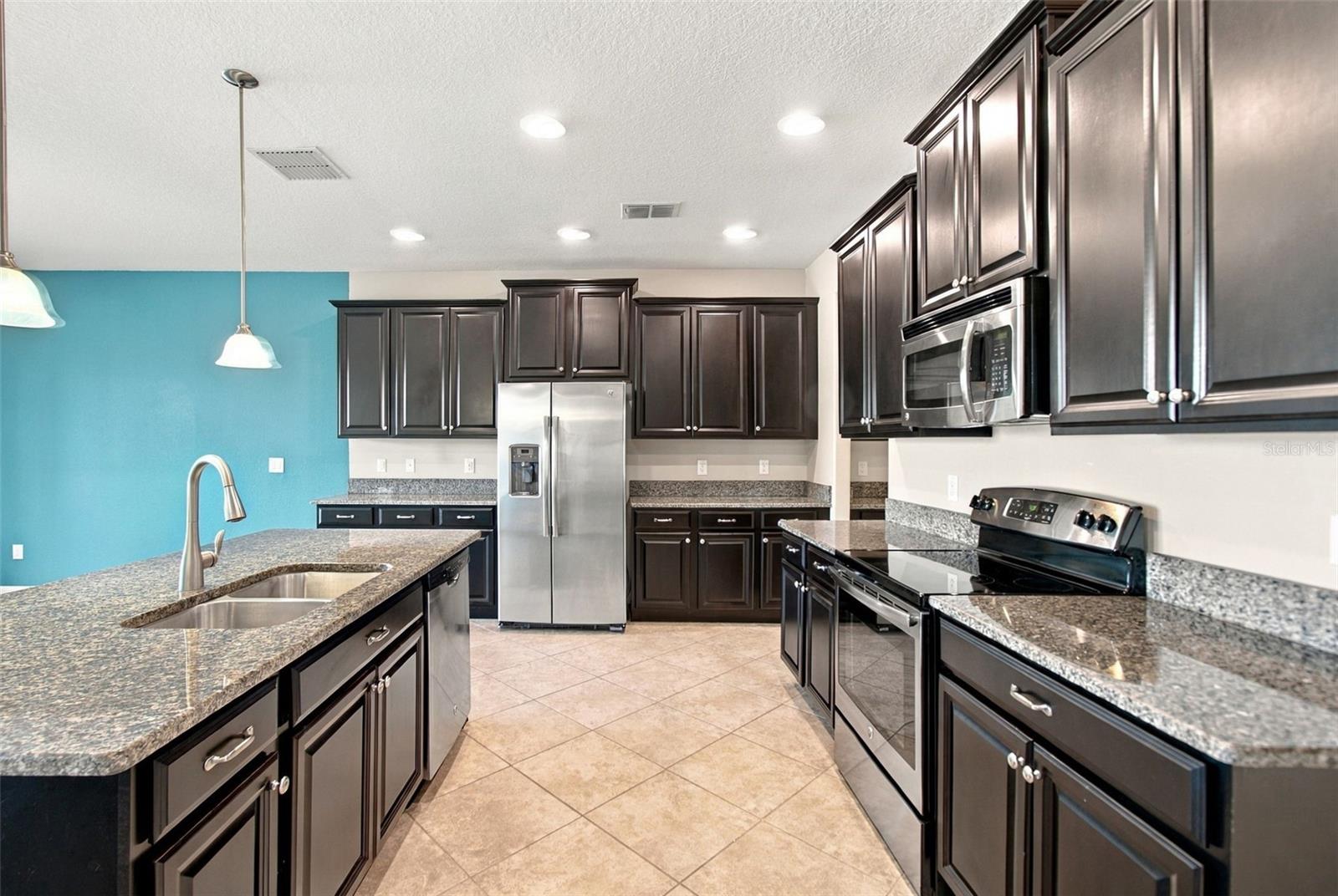 12317 BALLENTRAE FOREST DRIVE, Riverview, FL 33579