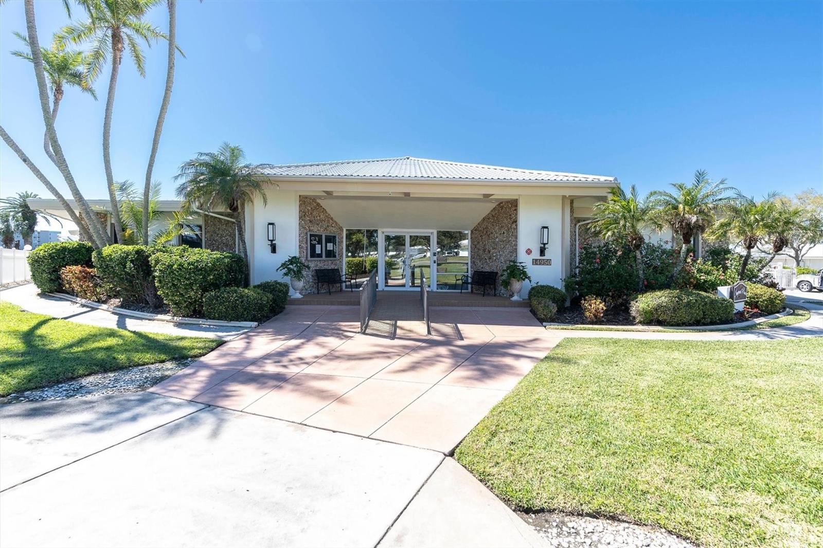 14968 IMPERIAL POINT DRIVE N, Largo, FL 33774