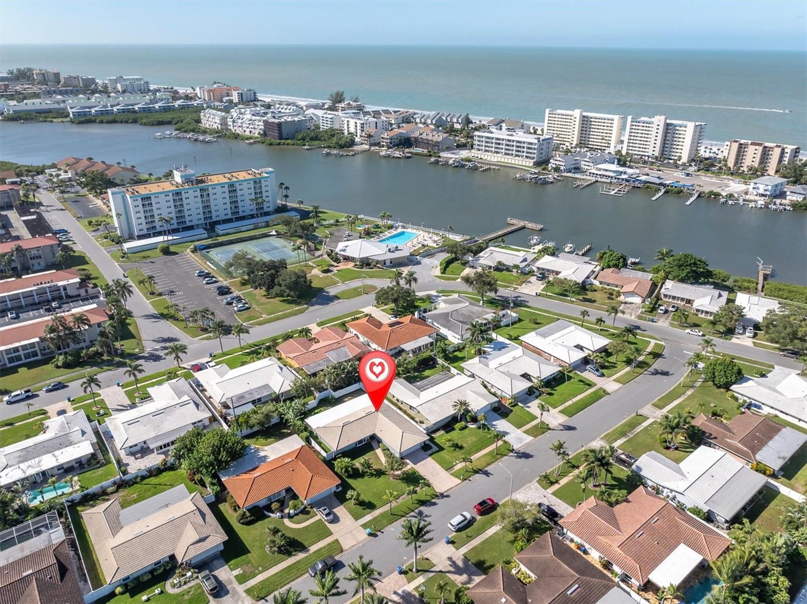 14968 IMPERIAL POINT DRIVE N, Largo, FL 33774