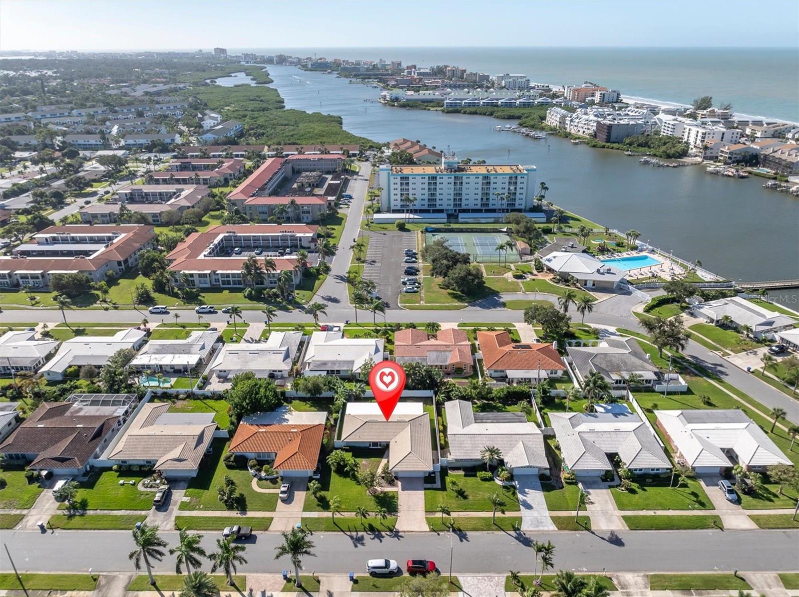 14968 IMPERIAL POINT DRIVE N, Largo, FL 33774