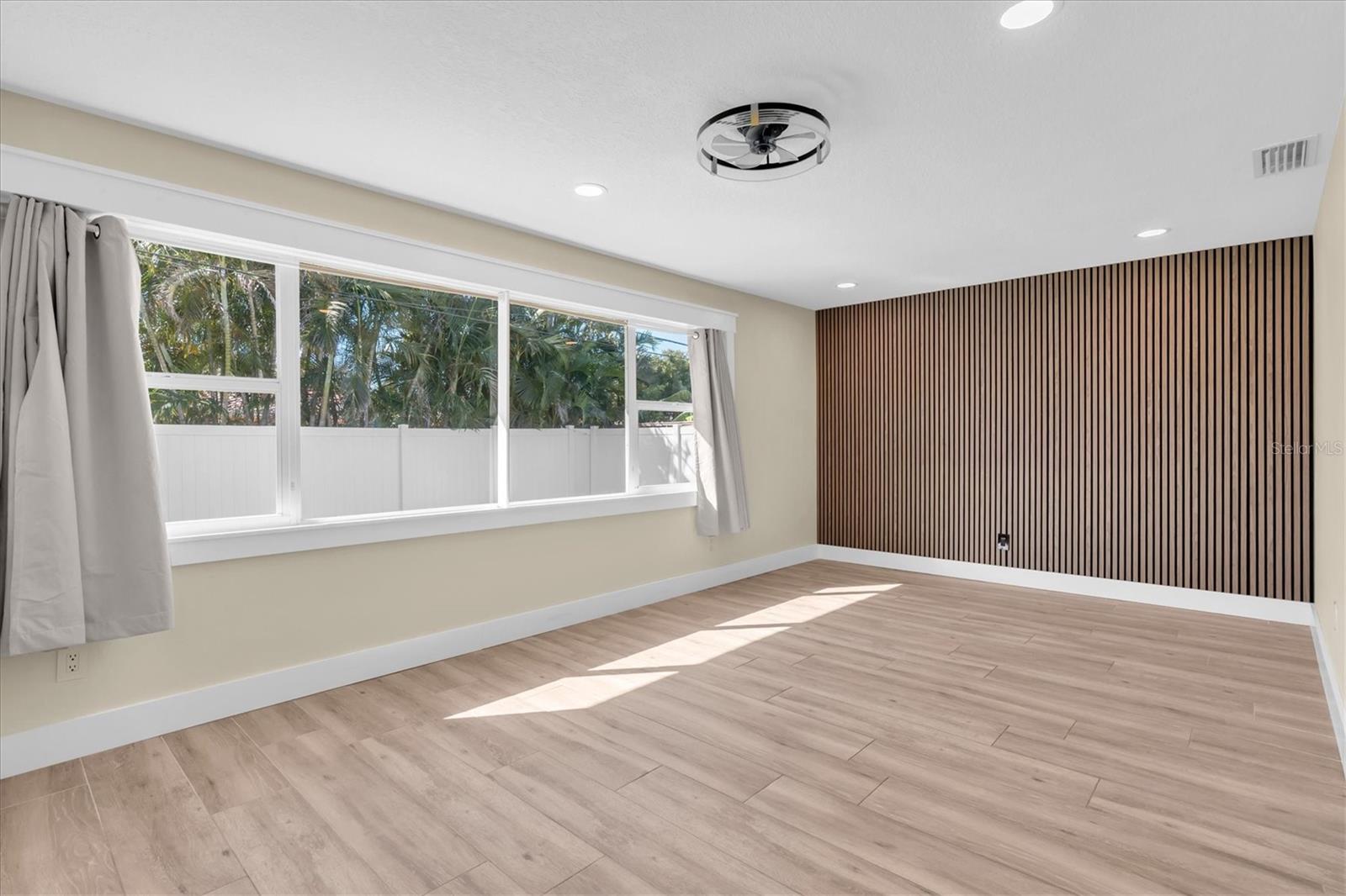 14968 IMPERIAL POINT DRIVE N, Largo, FL 33774