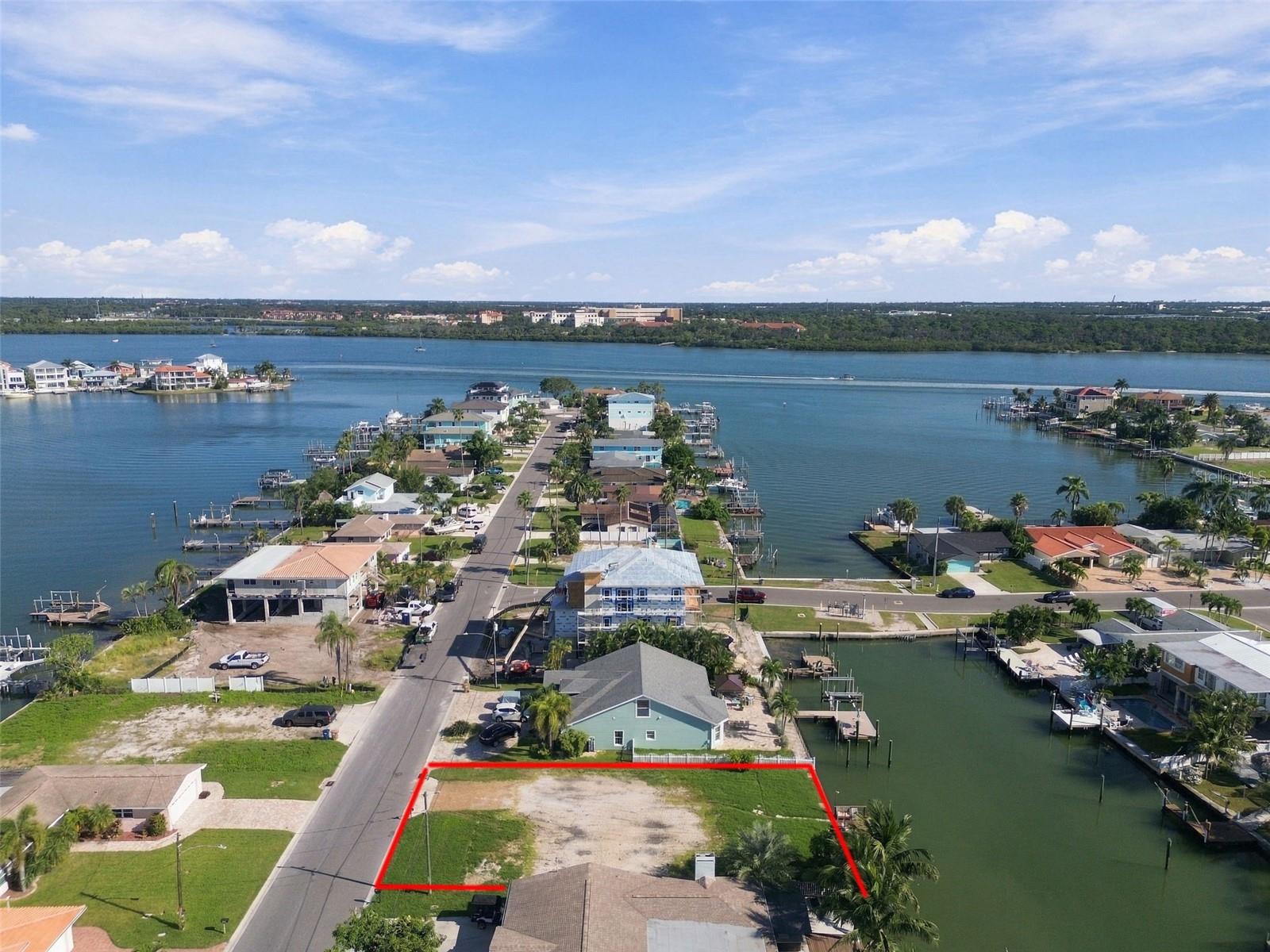 553 CRYSTAL DRIVE, Madeira Beach, FL 33708