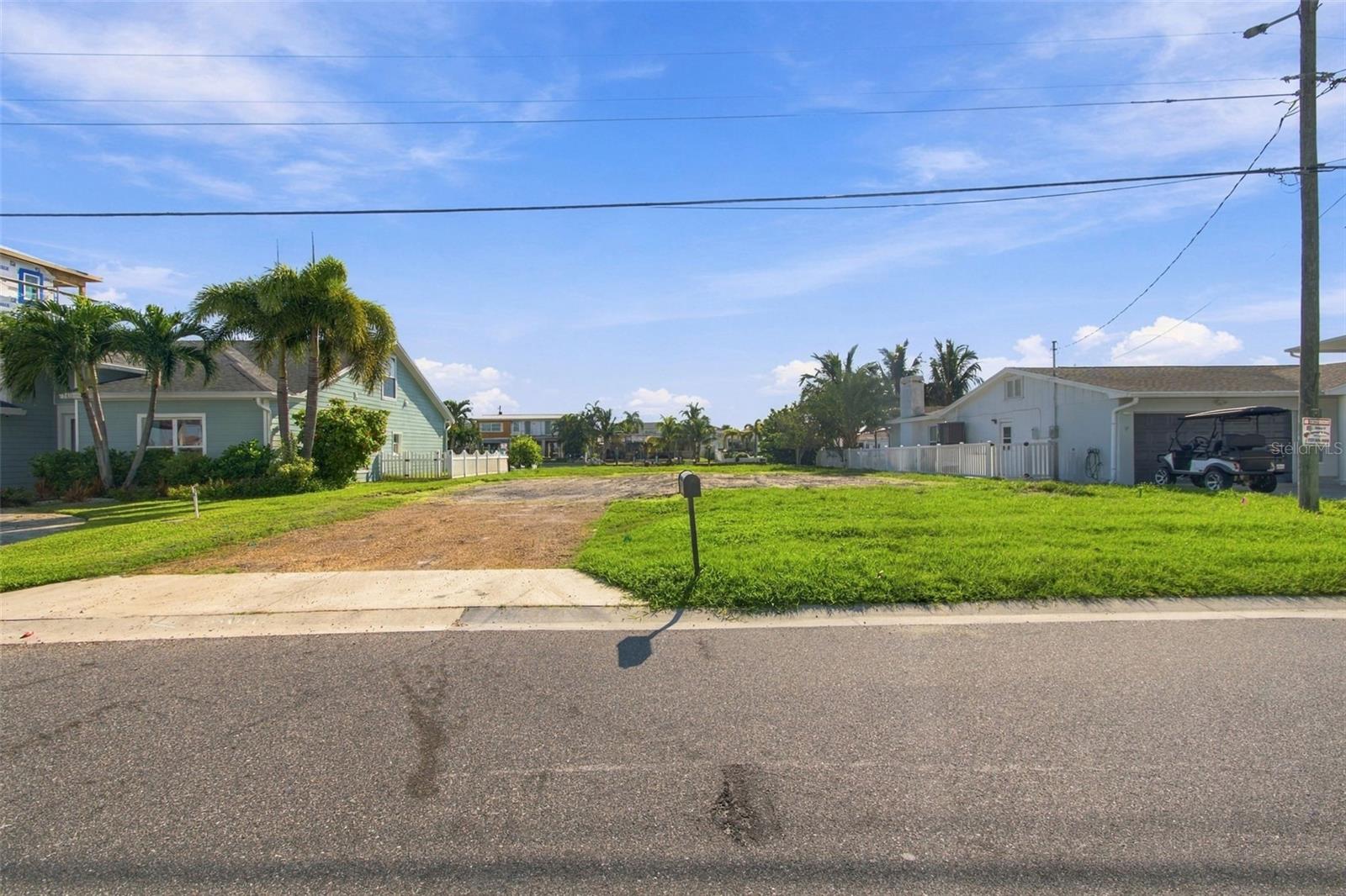 553 CRYSTAL DRIVE, Madeira Beach, FL 33708