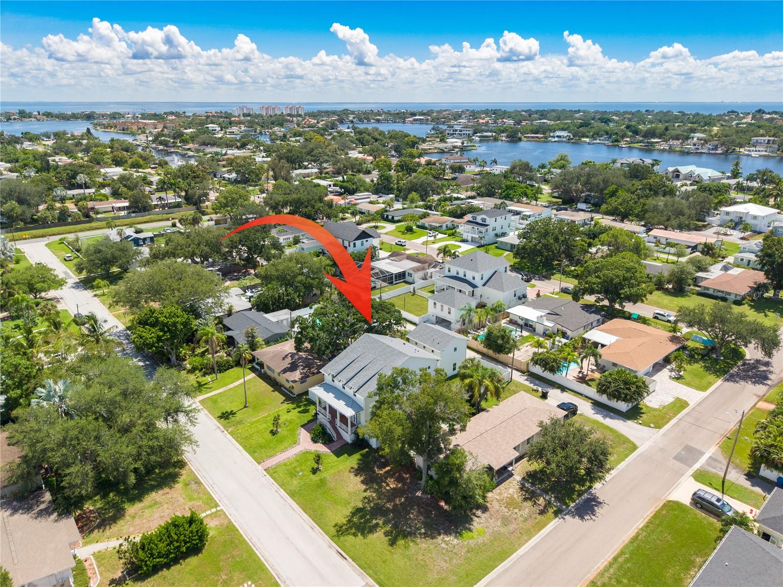 808 39TH AVENUE NE, St Petersburg, FL 33703