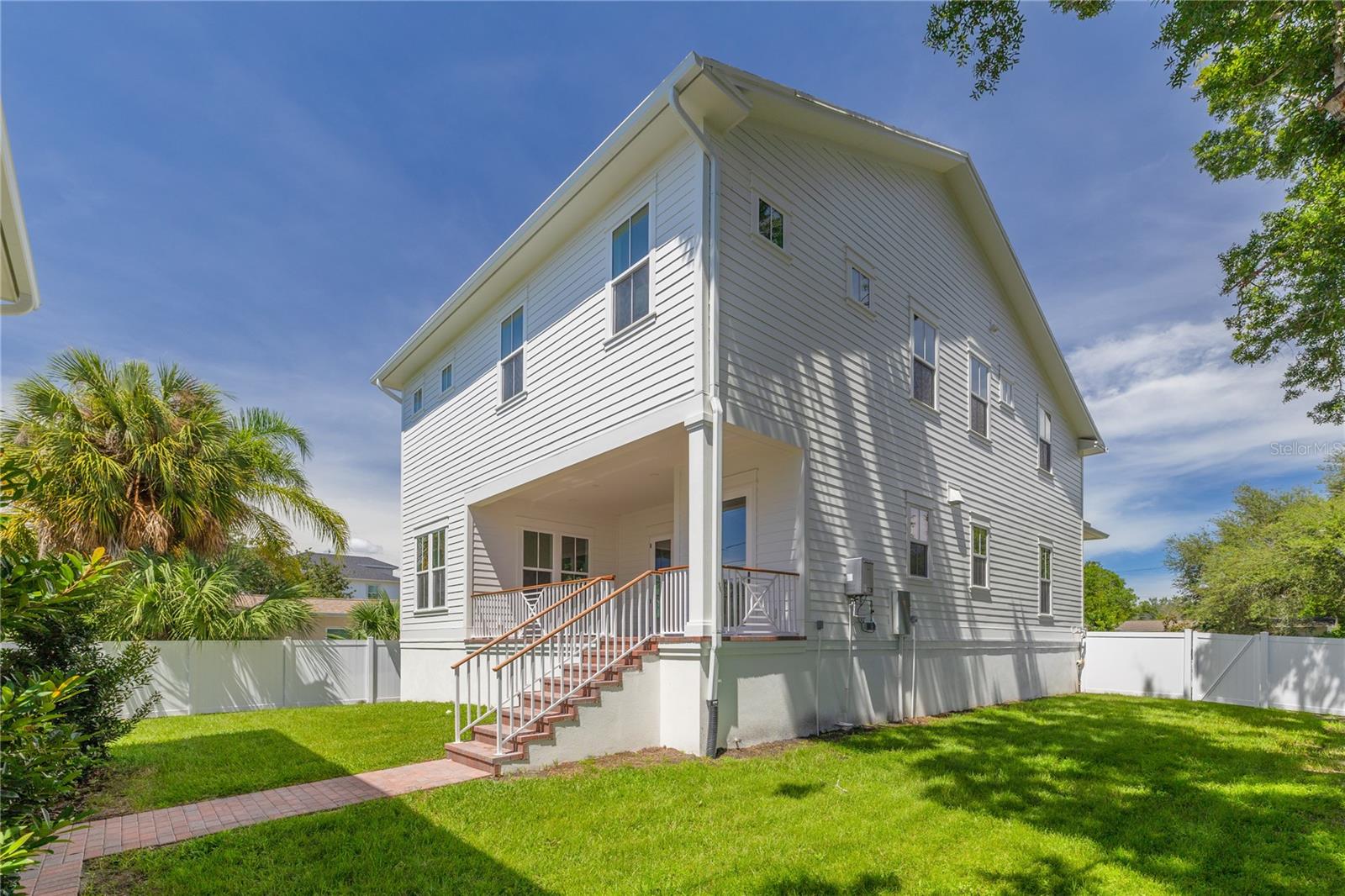 808 39TH AVENUE NE, St Petersburg, FL 33703