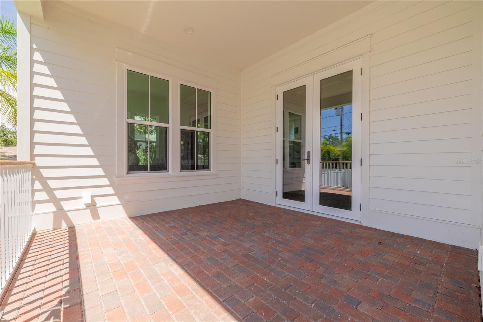 808 39TH AVENUE NE, St Petersburg, FL 33703