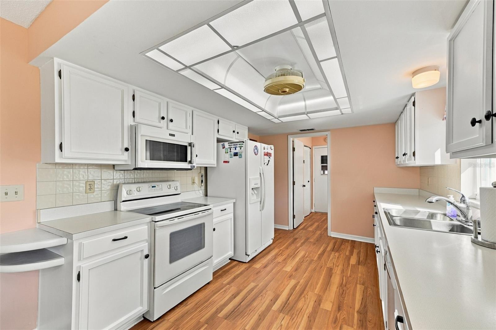 1510 LELAND DRIVE, Sun City Center, FL 33573