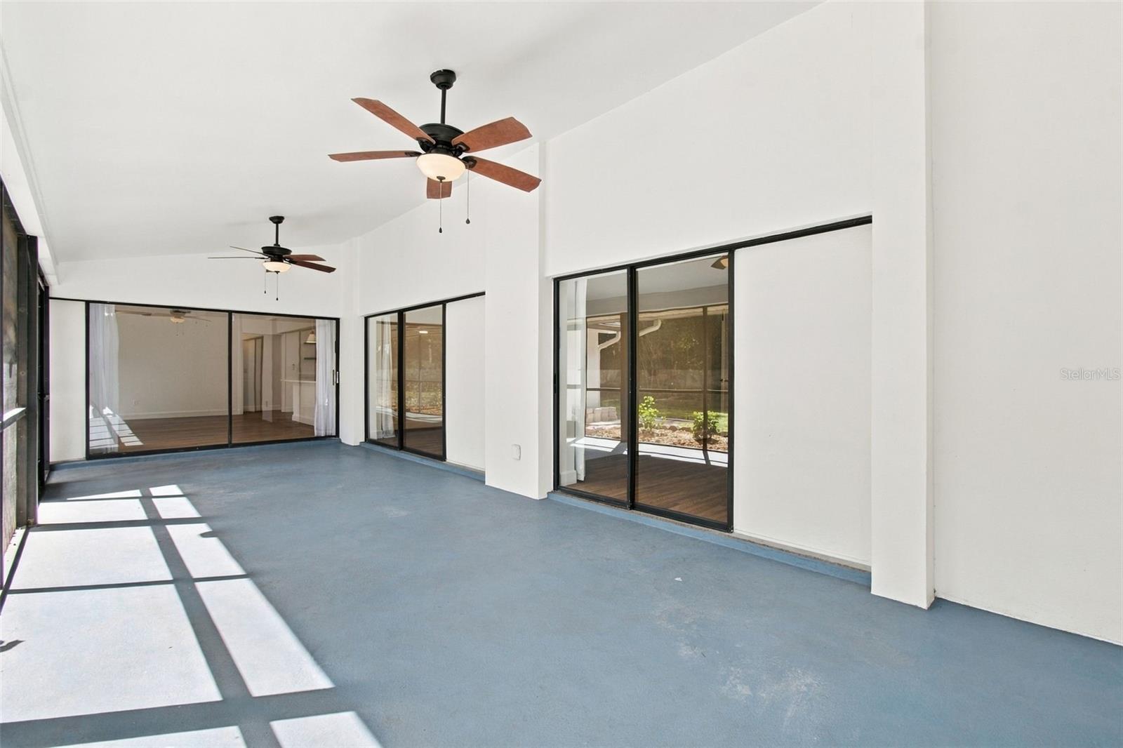16102 ANCROFT COURT, Tampa, FL 33647
