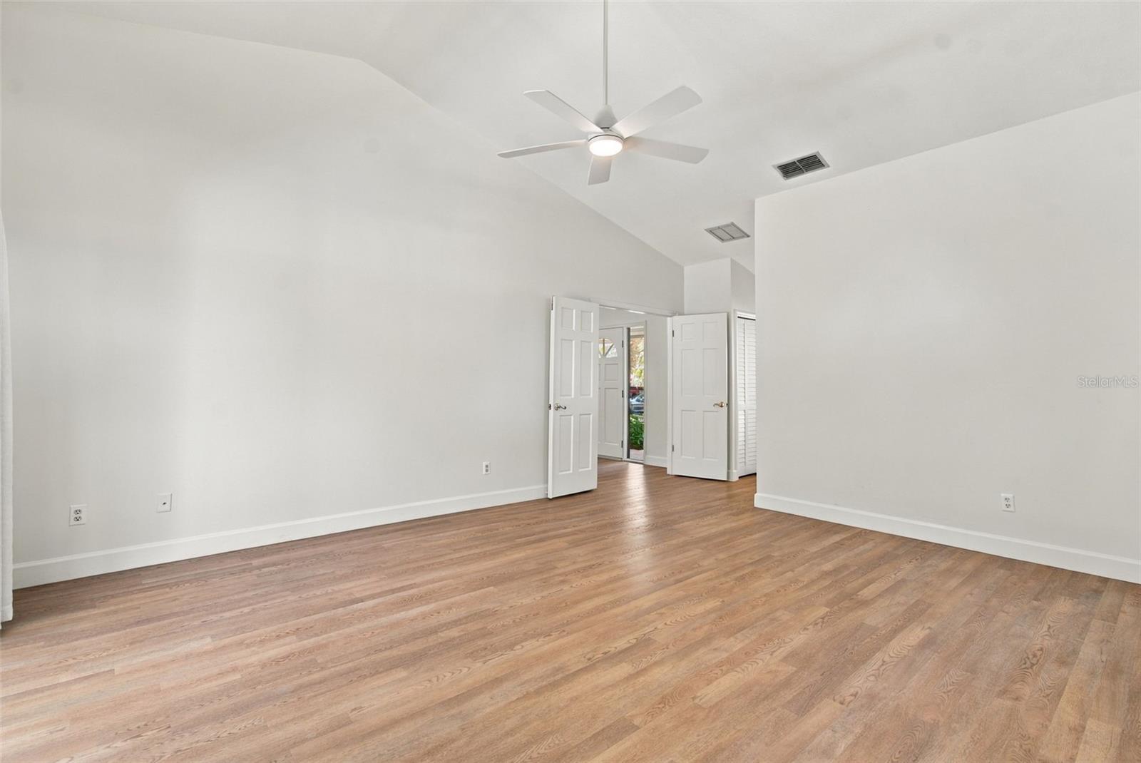 16102 ANCROFT COURT, Tampa, FL 33647