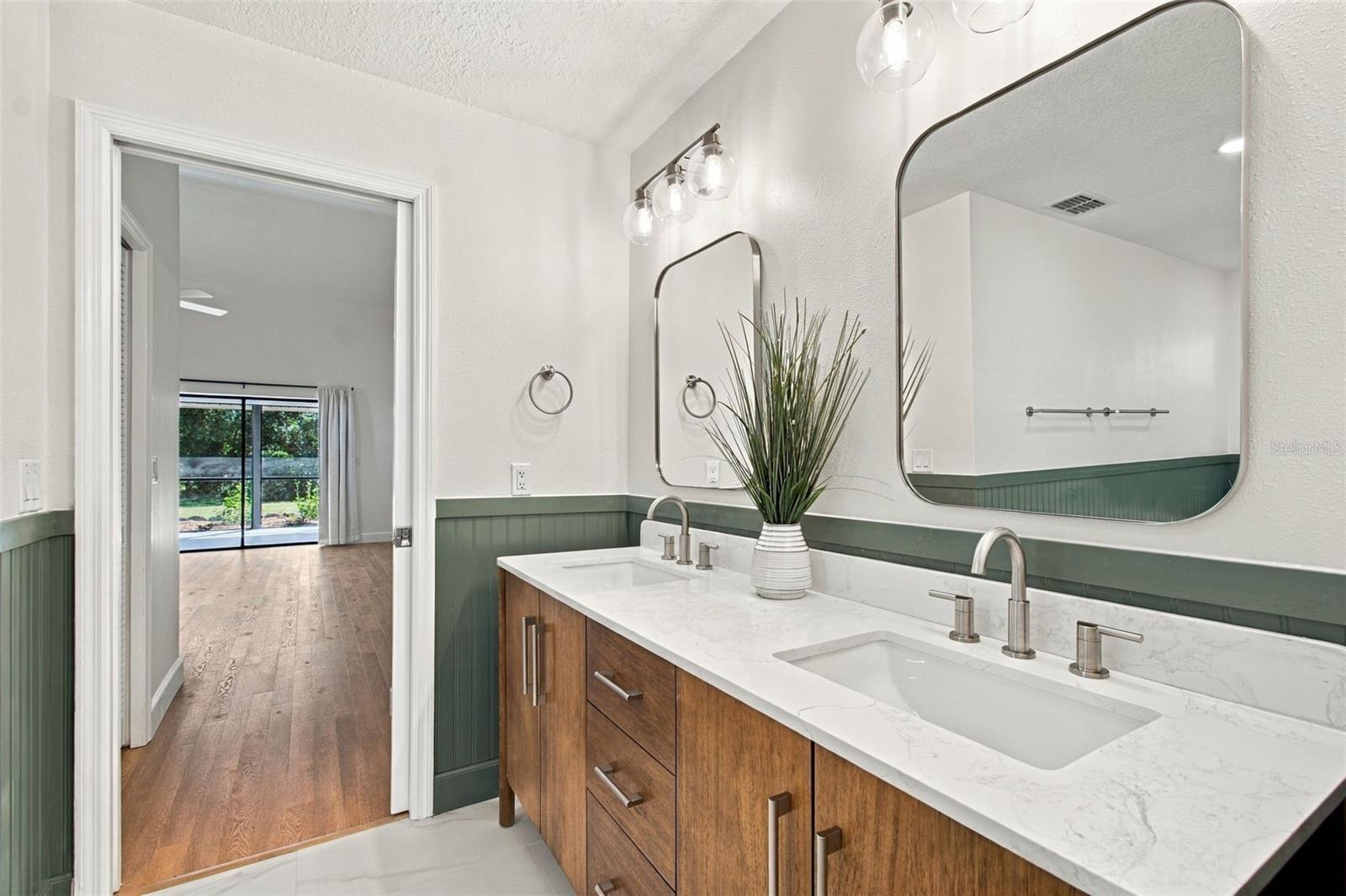 16102 ANCROFT COURT, Tampa, FL 33647