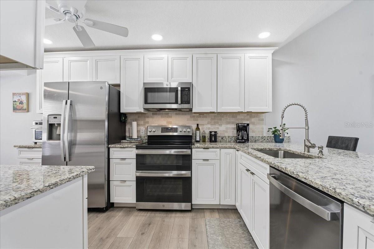 3272 LORI LANE, #3272, New Port Richey, FL 34655 3272 LORI LANE, #3272, New Port Richey, FL 34655