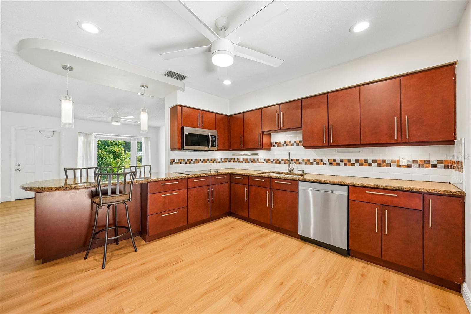 4100 45TH AVENUE N, St Petersburg, FL 33714