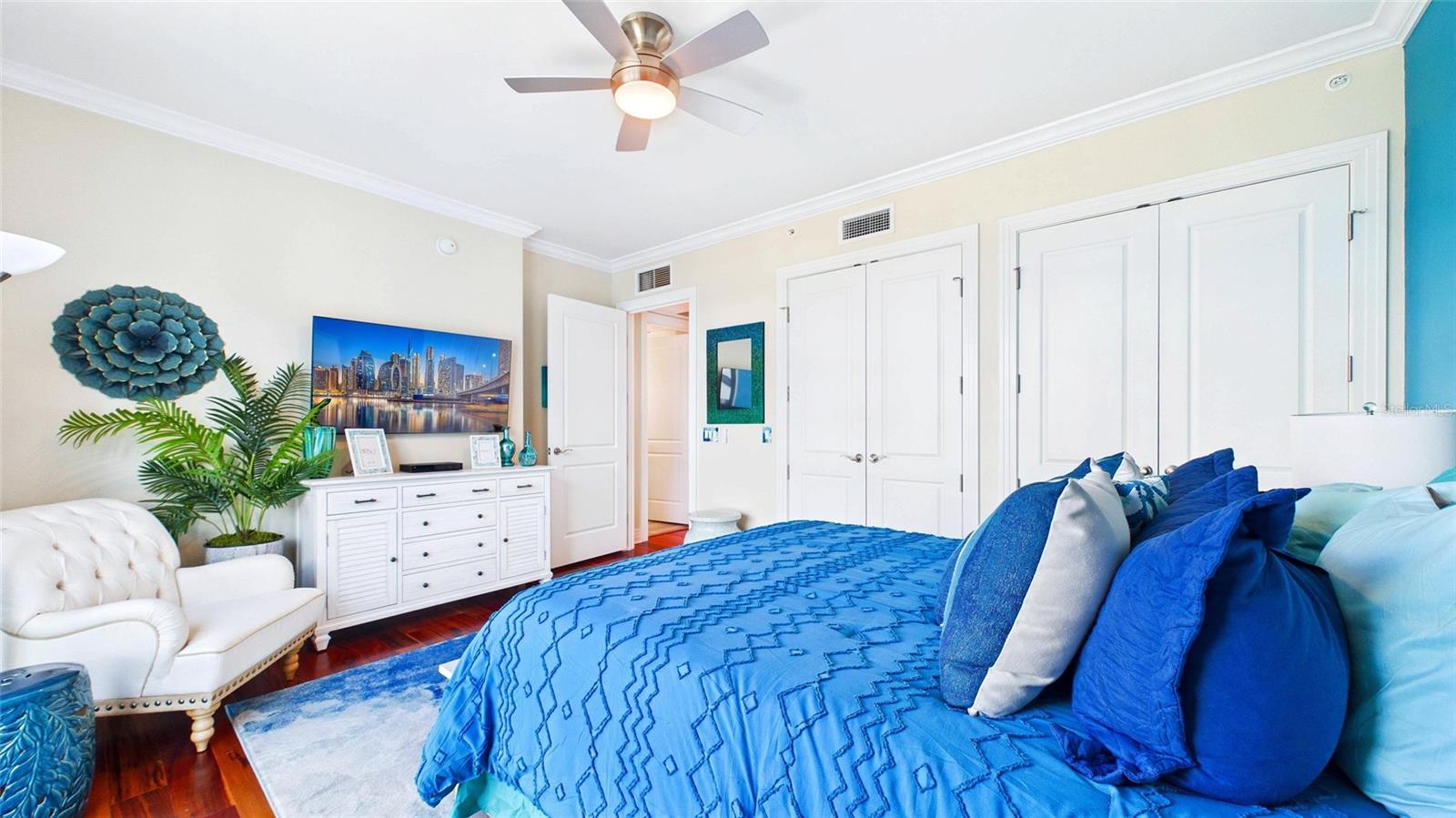 400 BEACH DRIVE NE, #1101, St Petersburg, FL 33701