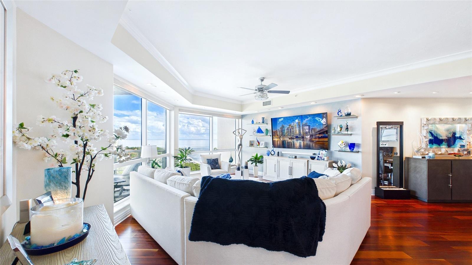 400 BEACH DRIVE NE, #1101, St Petersburg, FL 33701