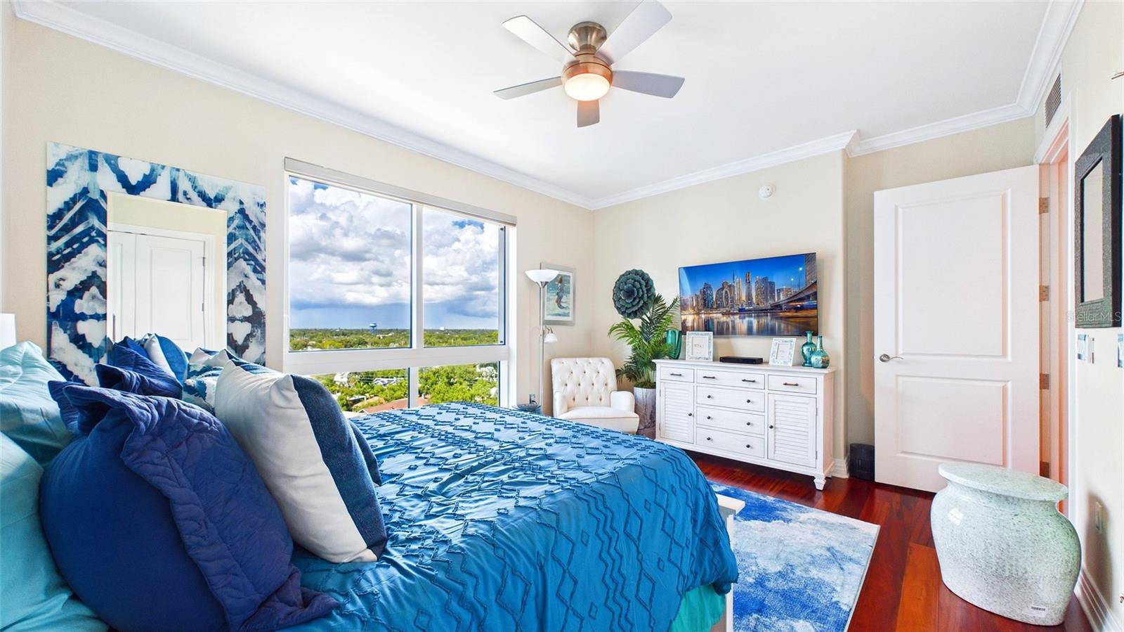 400 BEACH DRIVE NE, #1101, St Petersburg, FL 33701