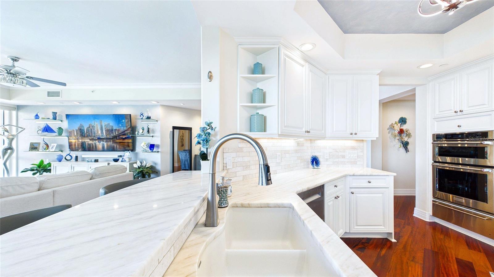 400 BEACH DRIVE NE, #1101, St Petersburg, FL 33701