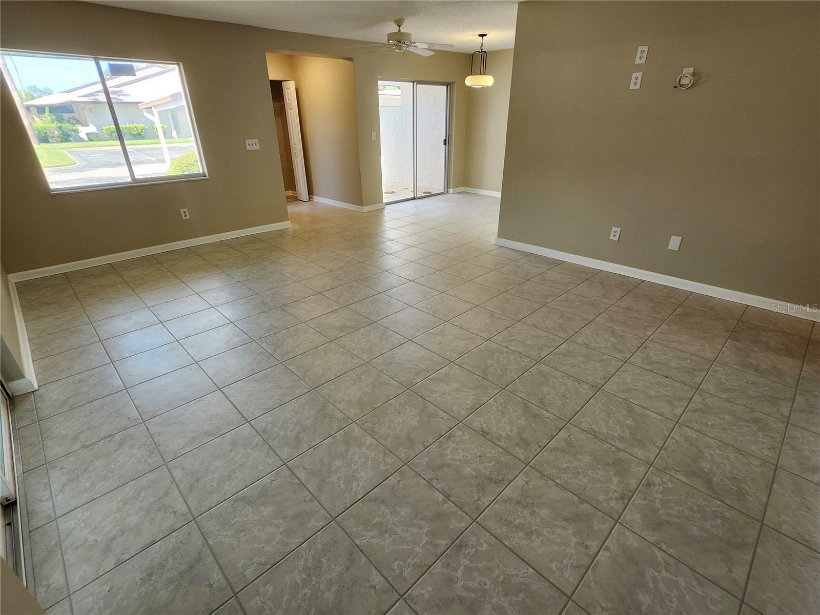 1418 14TH CIRCLE SE, Largo, FL 33771