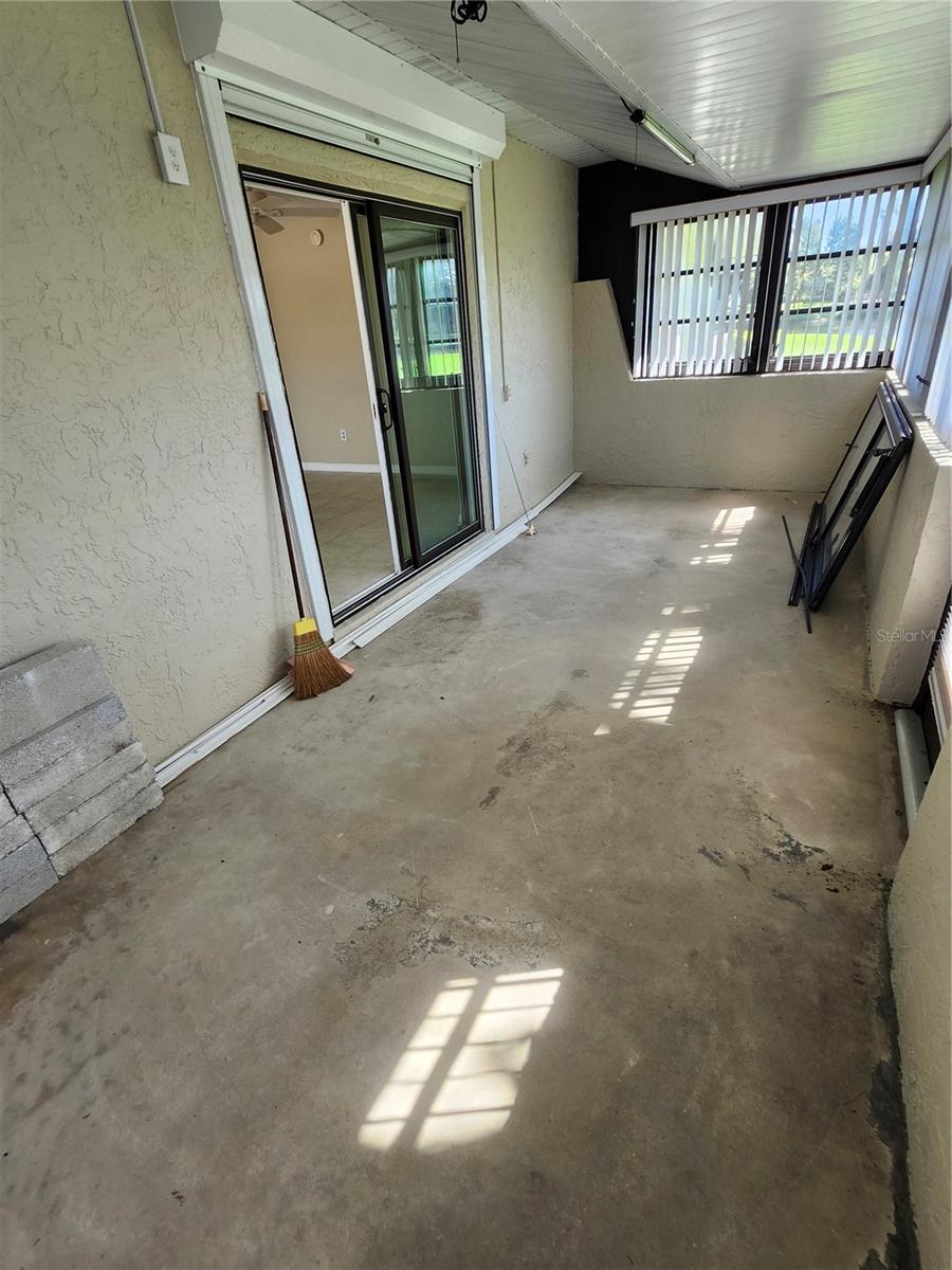 1418 14TH CIRCLE SE, Largo, FL 33771