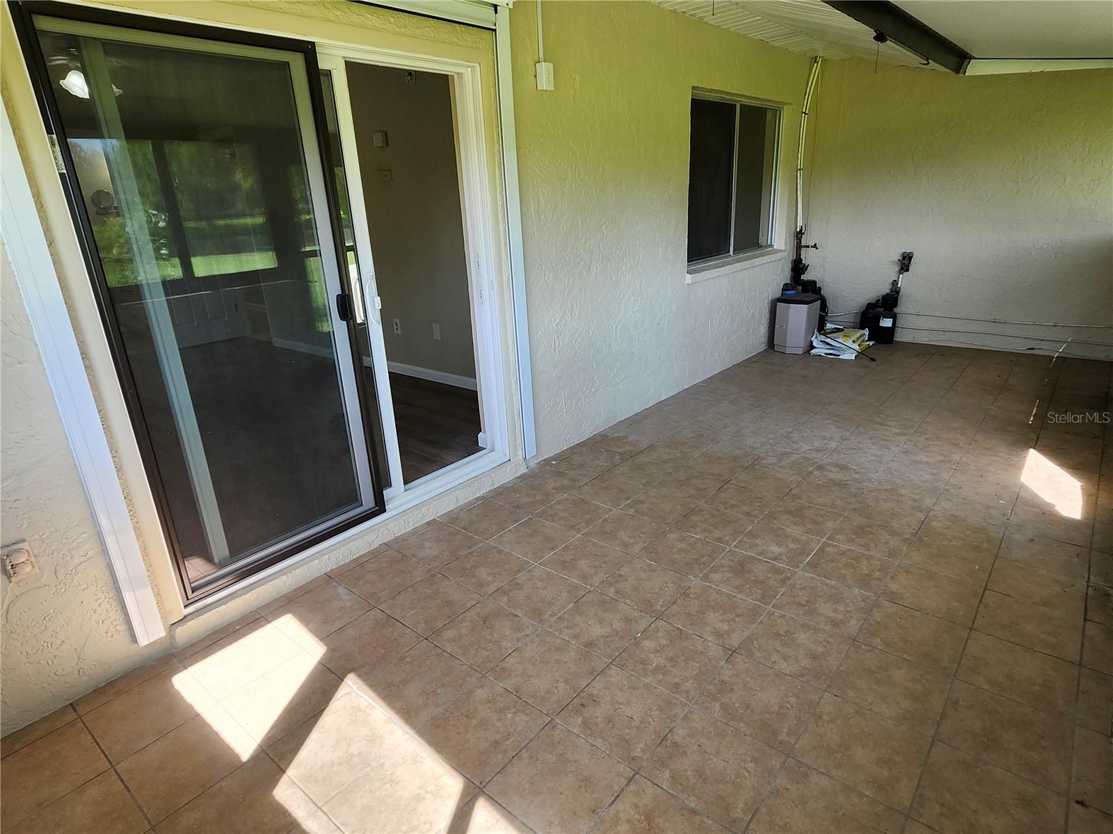 1418 14TH CIRCLE SE, Largo, FL 33771