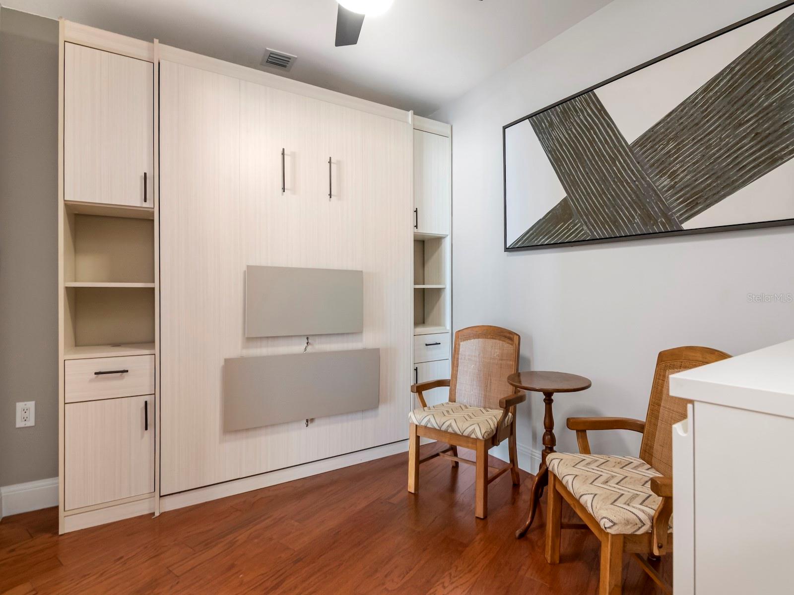 2nd Bedroom/Den with Murphy Bed