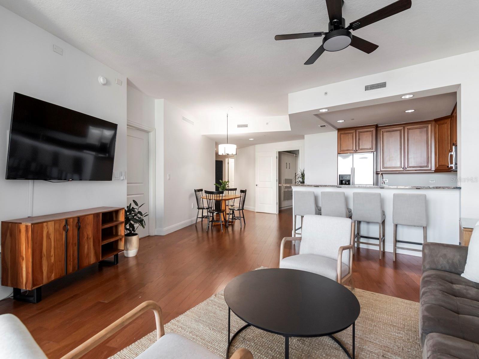 450 KNIGHTS RUN AVENUE, #803, Tampa, FL 33602