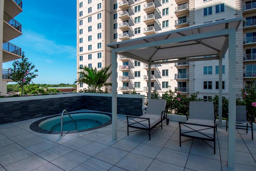 450 KNIGHTS RUN AVENUE, #803, Tampa, FL 33602