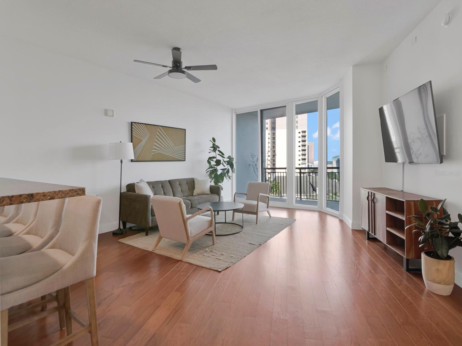 450 KNIGHTS RUN AVENUE, #803, Tampa, FL 33602