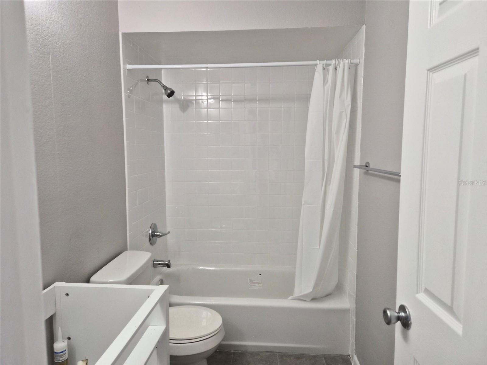 402 WOODROW AVENUE NW, #B, Largo, FL 33770