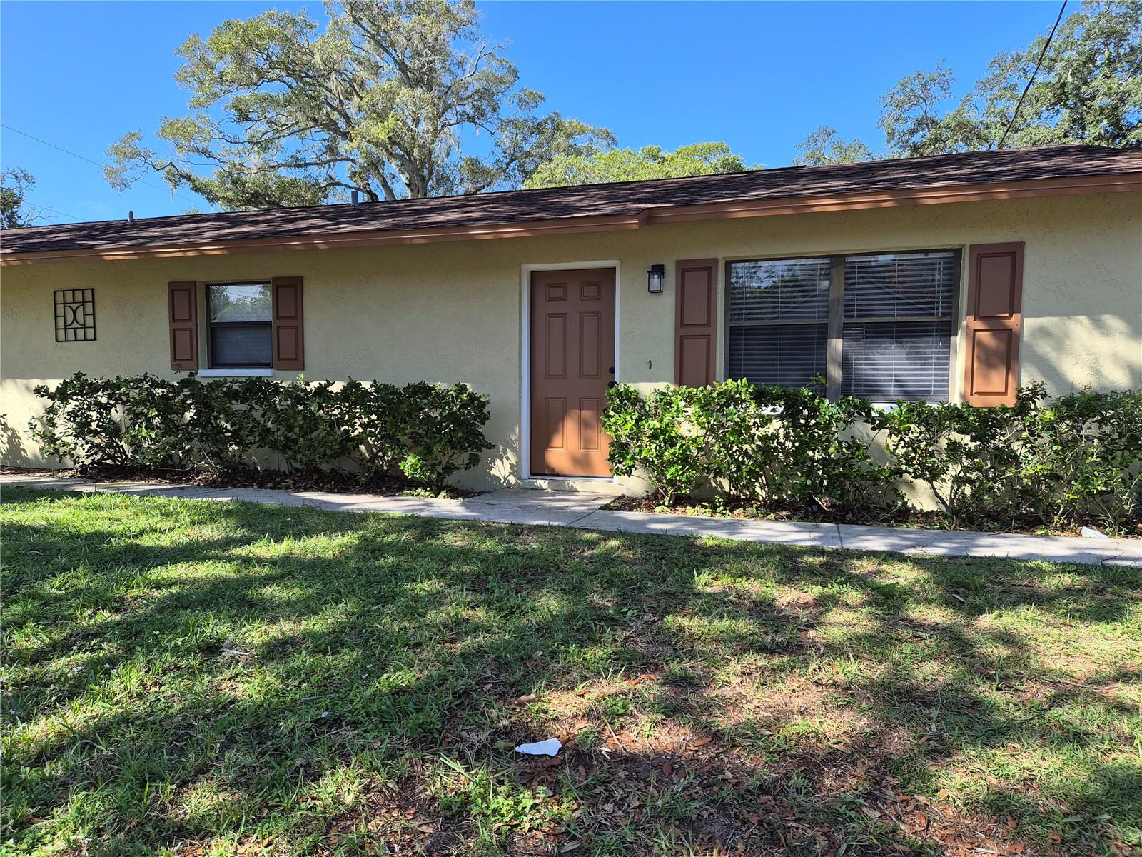 402 WOODROW AVENUE NW, #B, Largo, FL 33770 402 WOODROW AVENUE NW, #B, Largo, FL 33770