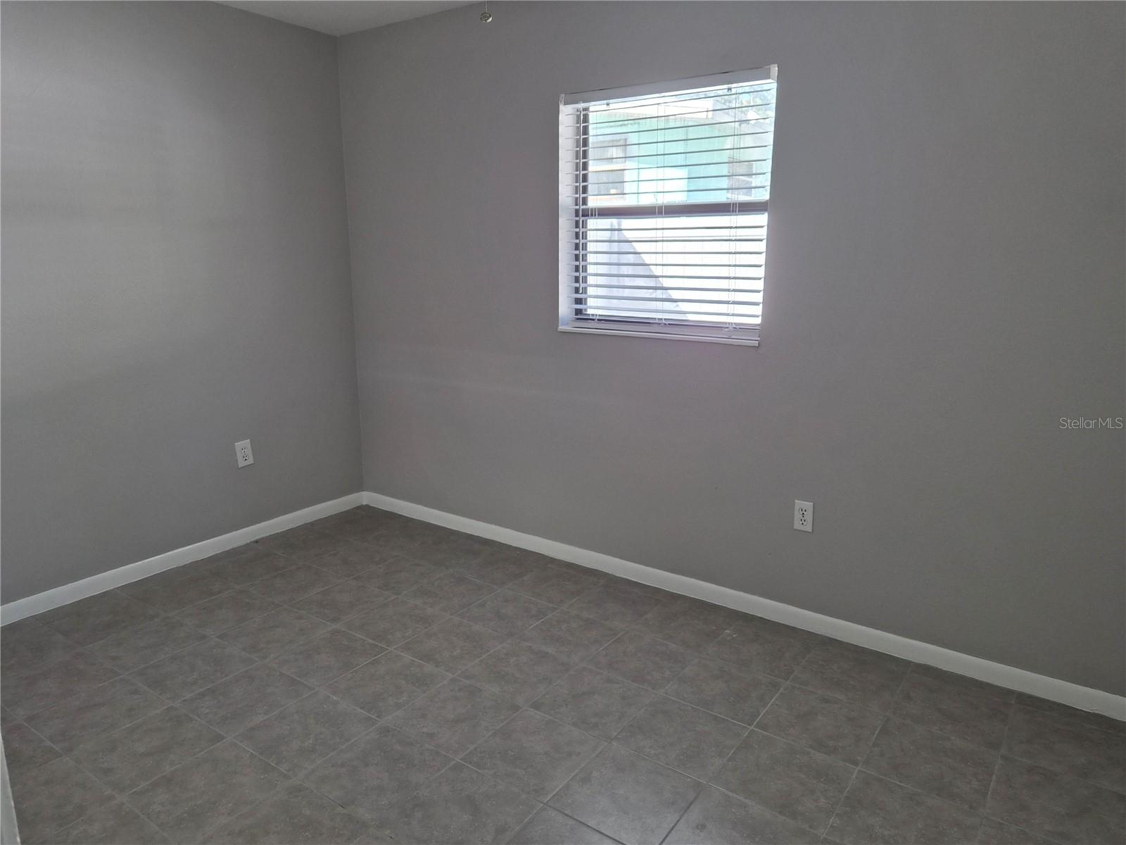 402 WOODROW AVENUE NW, #B, Largo, FL 33770