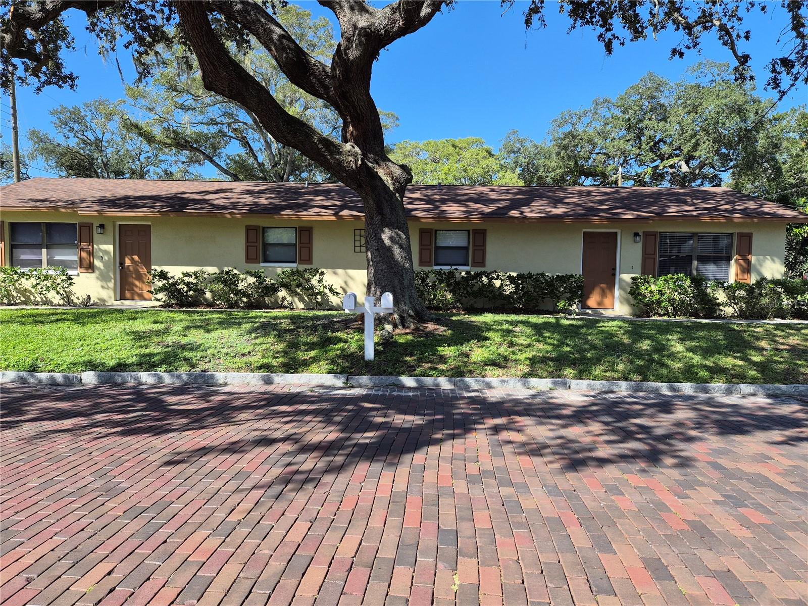 402 WOODROW AVENUE NW, #B, Largo, FL 33770 402 WOODROW AVENUE NW, #B, Largo, FL 33770