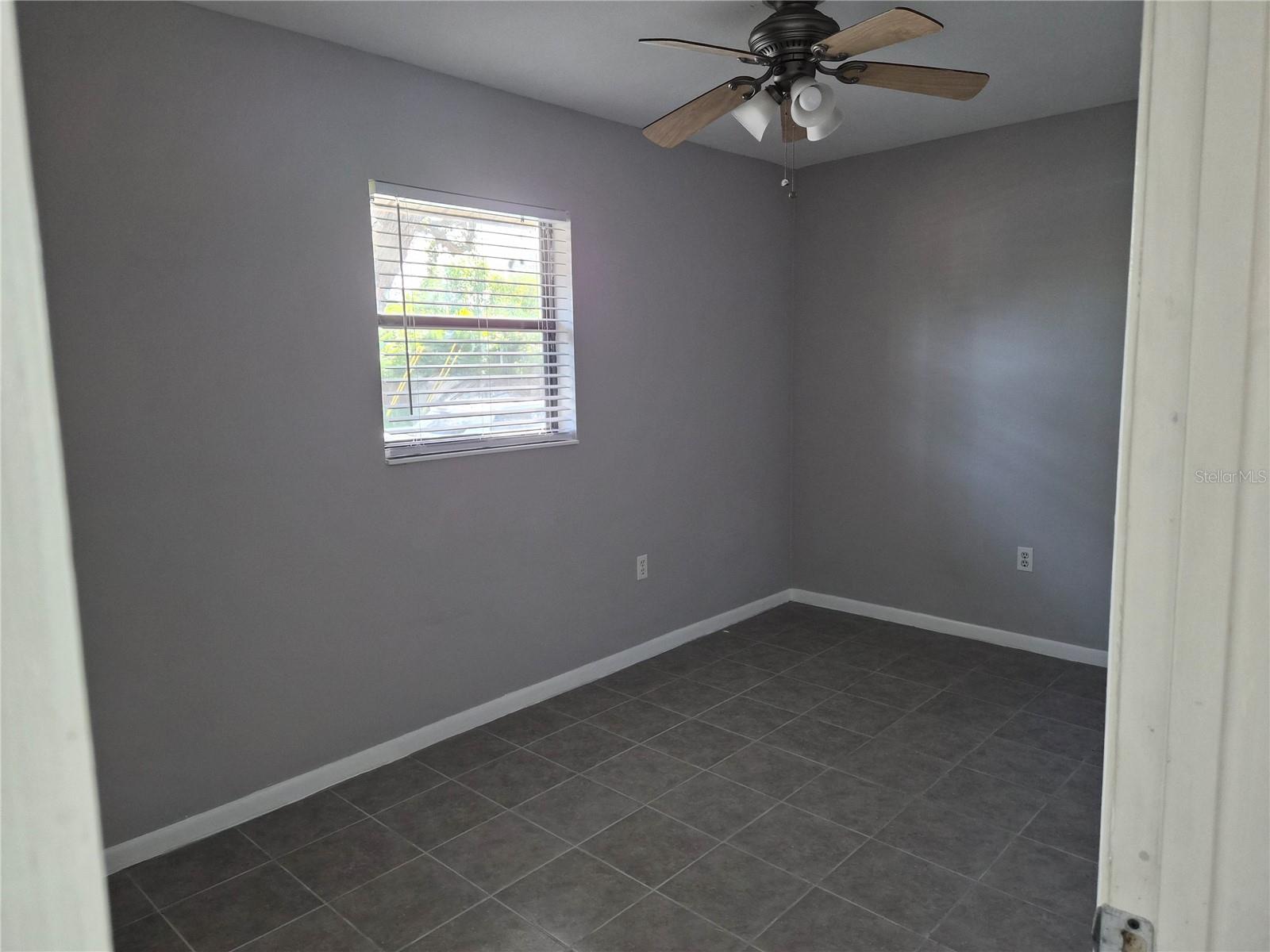 402 WOODROW AVENUE NW, #B, Largo, FL 33770