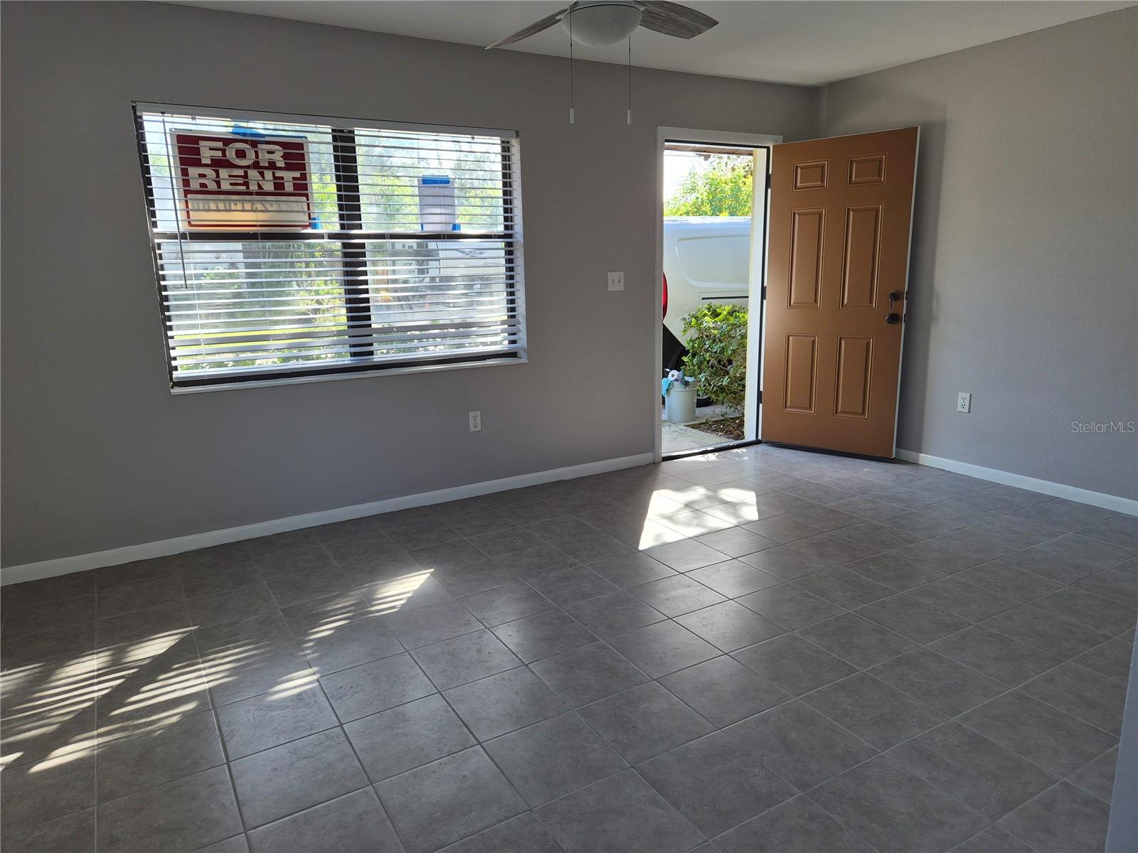 402 WOODROW AVENUE NW, #B, Largo, FL 33770 402 WOODROW AVENUE NW, #B, Largo, FL 33770